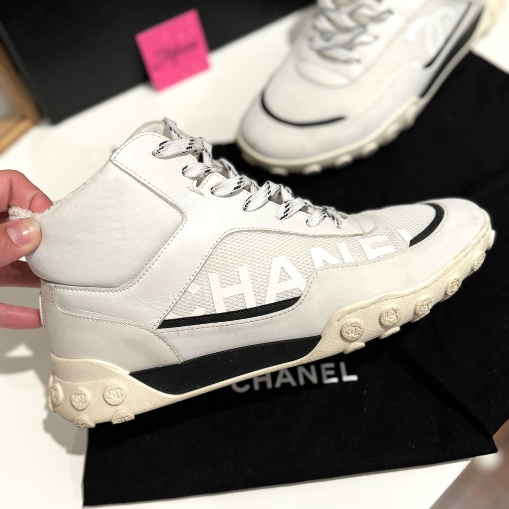 CHANEL White High-Top Sneakers - Picture 2 of 15